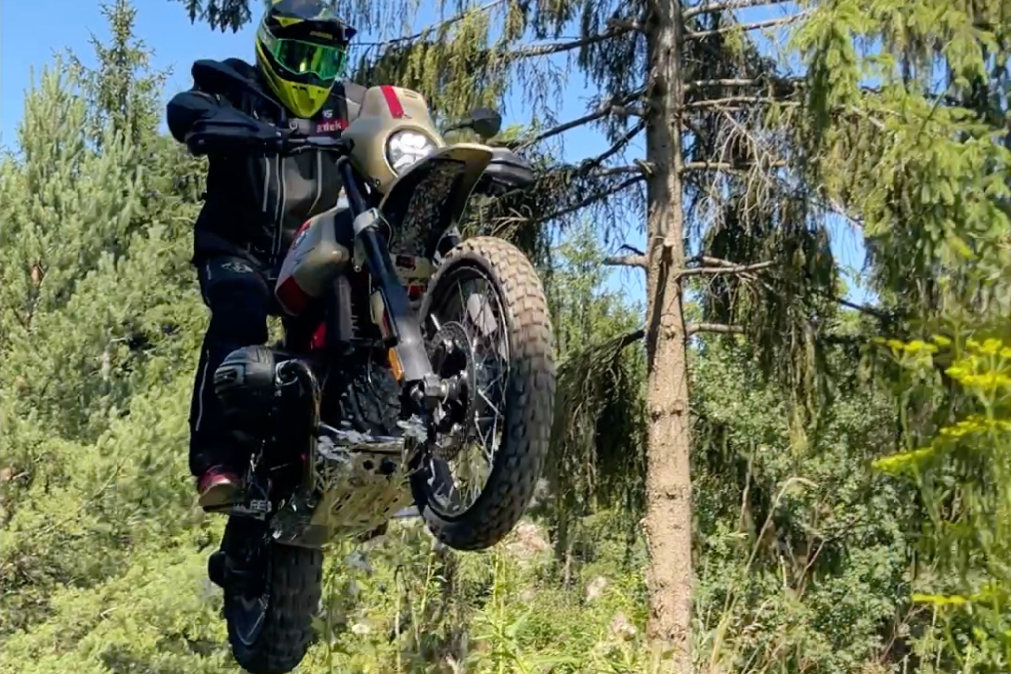BMW R 12 G/S najvhodnejšia motorka do terénu